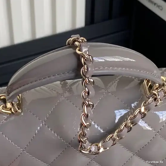 First Bag Ru CHANELassic Handle Handbag With CHANEL Top Mini 0513